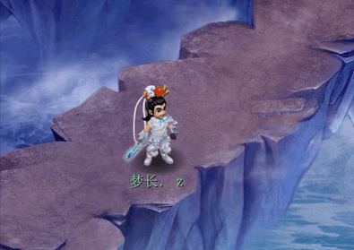 银色华丽精美的【雁翎银钩·月笼沙】铠甲,衬托着主人翁的英勇.