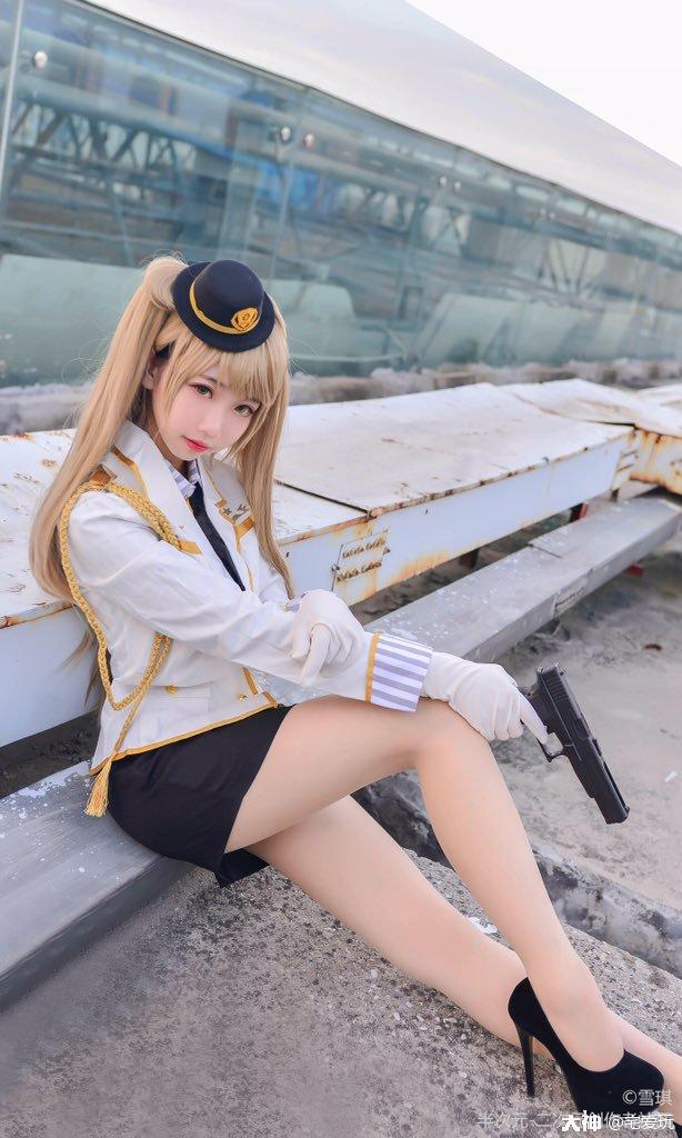 coser推荐脸蛋可爱身材火辣的超萌雪琪sama