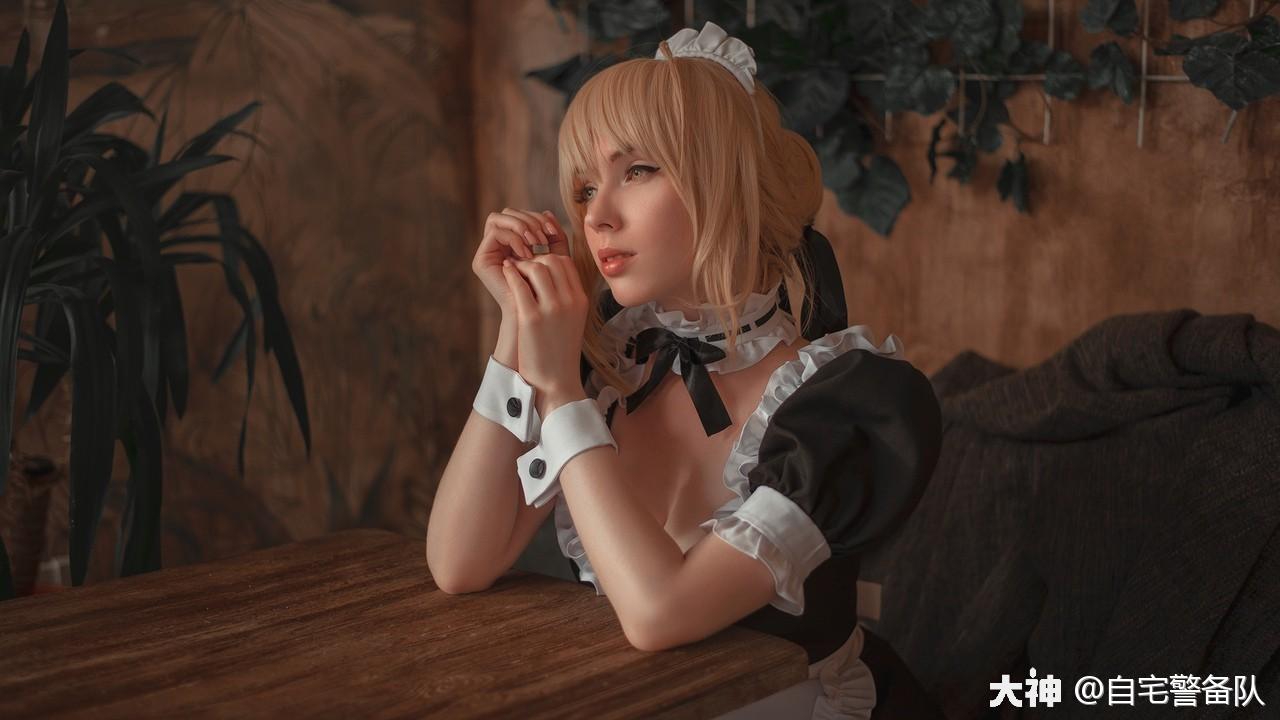 周三福利社黑丝美腿扫把赛高战斗美少女cos女仆saber