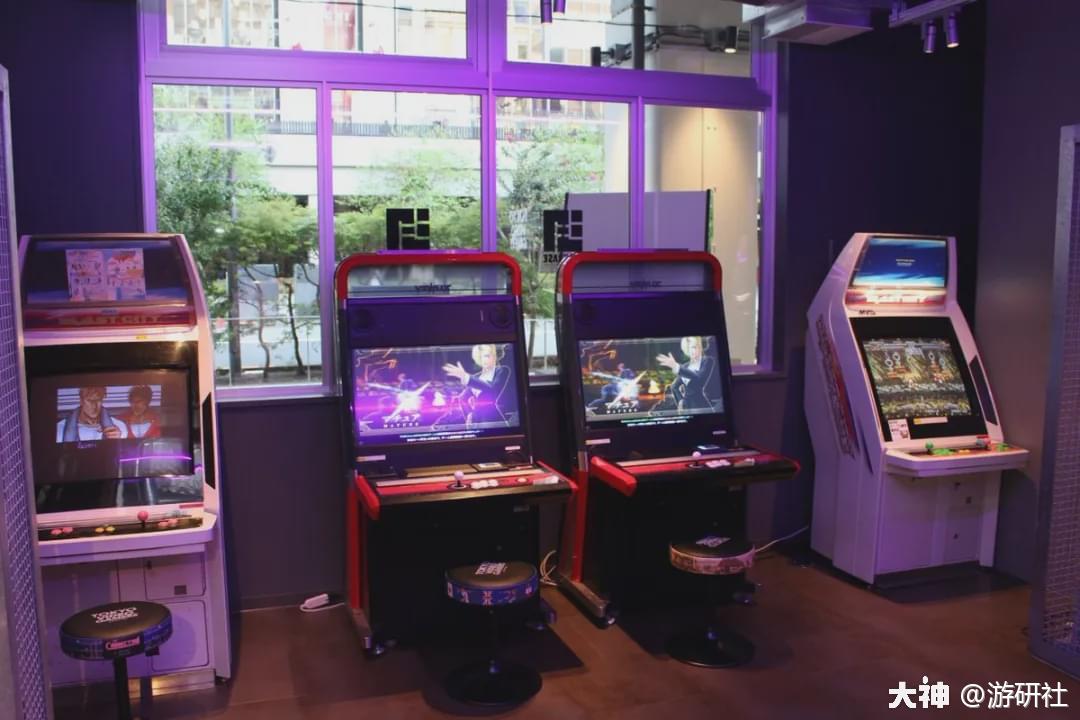 日本首家有官方授权的电子游戏酒吧在东京开业了