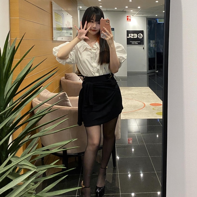 LPL官推公布LPL英文流解说阵容：新增女解说Kitty K_大神